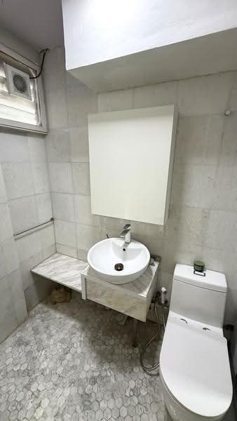 113 Teck Whye Lane, 113 Teck Whye Lane, Dairy Farm / Bukit Panjang / Choa Chu Kang, 3 Bedrooms, 1,141 sqft, HDB Flat For Rent, by Alyssa Koh L X, 24470963 - Bathroom - PropertyGuru.com.sg