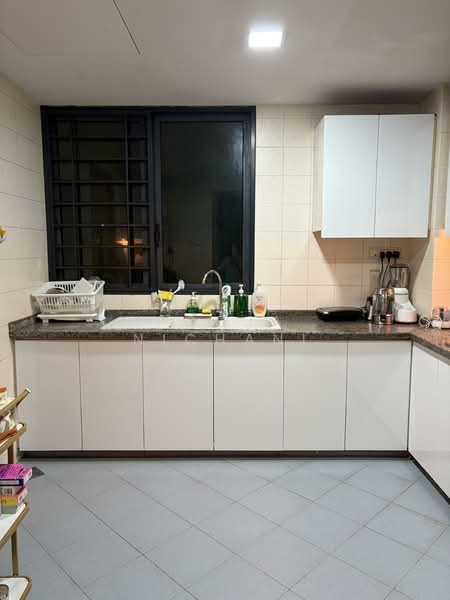 Haig Court, 158 Haig Road, 3 Bedrooms, 1,453 sqft, Condominium For Rent, by Pooja Nichani, 24471125 - PropertyGuru.com.sg