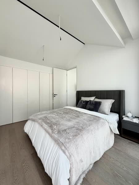 For Sale - 10 Evelyn