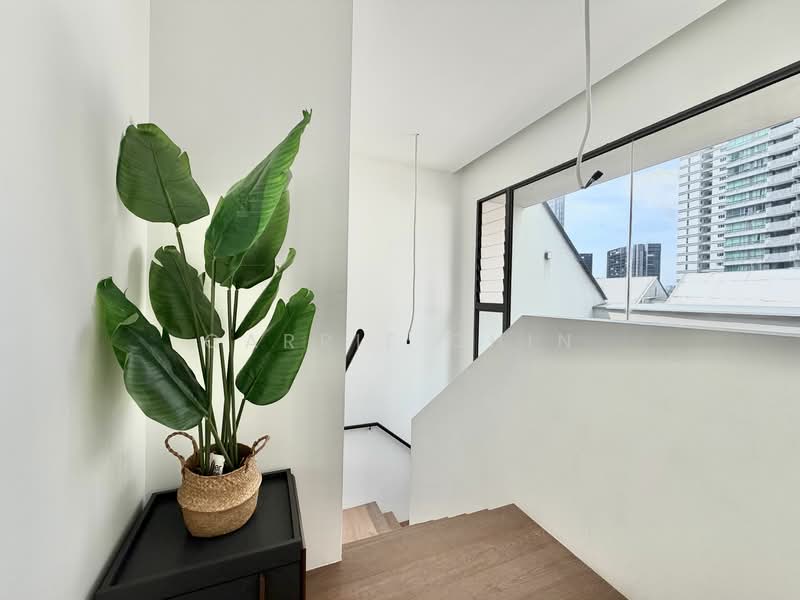 For Sale - 10 Evelyn