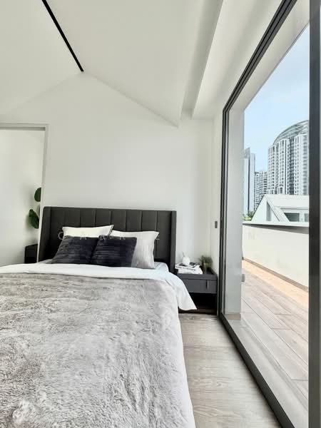 For Sale - 10 Evelyn