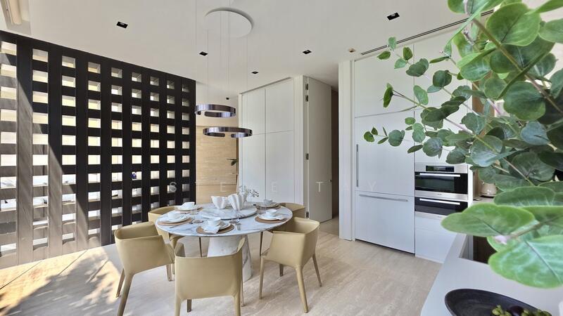 Sentosa Cove Fully Renovated Waterfront Villa | Designer Fittings, Infinity Pool, Bright Detached House For Sale at S$ 16,800,000 | PropertyGuru Singapore