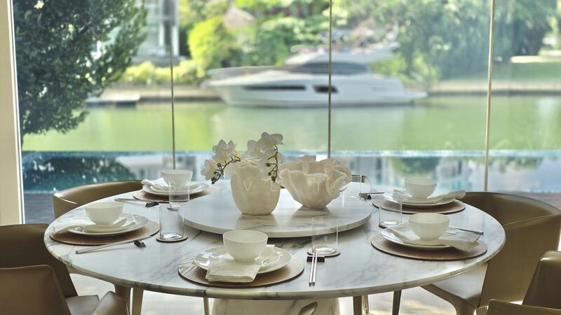 Sentosa Cove Fully Renovated Waterfront Villa | Designer Fittings, Infinity Pool, Bright Detached House For Sale at S$ 16,800,000 | PropertyGuru Singapore