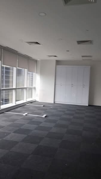 SBF Center, 160 Robinson Road, 1,475 sqft, Office For Rent, by Alan Sng, 24475989 - CommercialGuru.com.sg