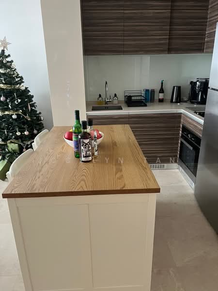 Commonwealth Towers, 230 Commonwealth Avenue, 2 Bedrooms, 700 sqft, Condominium For Rent, by Jocelyn Tan, 24477165 - PropertyGuru.com.sg