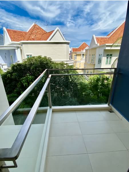 Studios@Tembeling, 233 Tembeling Road, 1 Bedroom, 355 sqft, Condominium For Rent, by Valerie Toh, 24477862 - PropertyGuru.com.sg