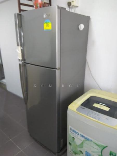 101 Aljunied Crescent, 101 Aljunied Crescent, Eunos / Geylang / Paya Lebar, 2 Bedrooms, 721 sqft, HDB Flat For Rent, by Ron Koh, 24477922 - PropertyGuru.com.sg