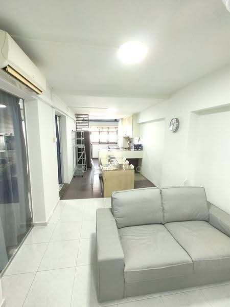 101 Aljunied Crescent, 101 Aljunied Crescent, Eunos / Geylang / Paya Lebar, 2 Bedrooms, 721 sqft, HDB Flat For Rent, by Ron Koh, 24477922 - PropertyGuru.com.sg