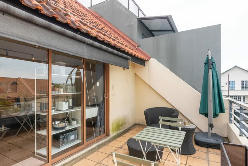 8 Dafne Street - Master Room, Dafne Street, 1 Bedroom, 161 sqft, Terraced House For Rent, by Cove, 24478435 - Blue balcony - private - PropertyGuru.com.sg