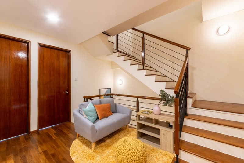 8 Dafne Street - Master Room, Dafne Street, 1 Bedroom, 161 sqft, Terraced House For Rent, by Cove, 24478435 - Common stairway - PropertyGuru.com.sg