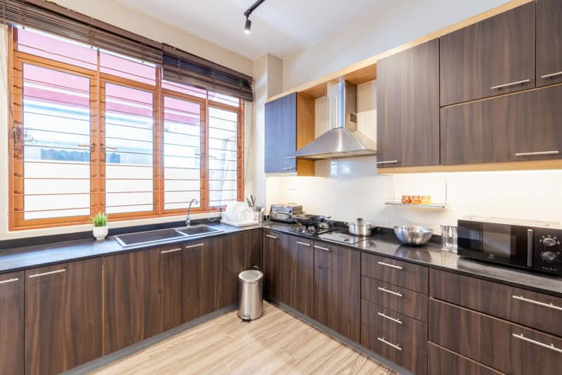 8 Dafne Street - Master Room, Dafne Street, 1 Bedroom, 161 sqft, Terraced House For Rent, by Cove, 24478435 - Common kitchen - PropertyGuru.com.sg