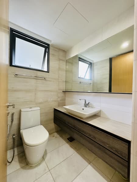 Waterfront Isle, 736 Bedok Reservoir Road, 2 Bedrooms, 894 sqft, Condominium For Rent, by Amy Sng, 24479662 - PropertyGuru.com.sg