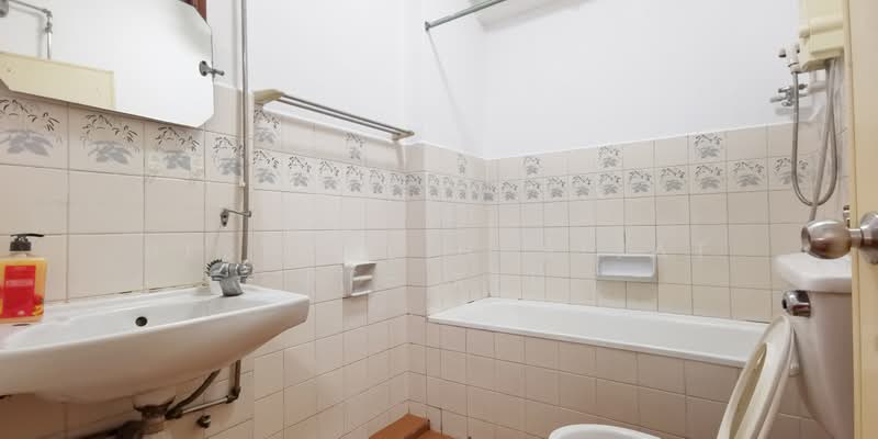 Thomson Grove, 590 Yio Chu Kang Road, Room Rental, 100 sqft, Condominium For Rent, by Bespoke Habitat Pte Ltd, 24479679 - 03-01 MBR5 Bathroom - PropertyGuru.com.sg