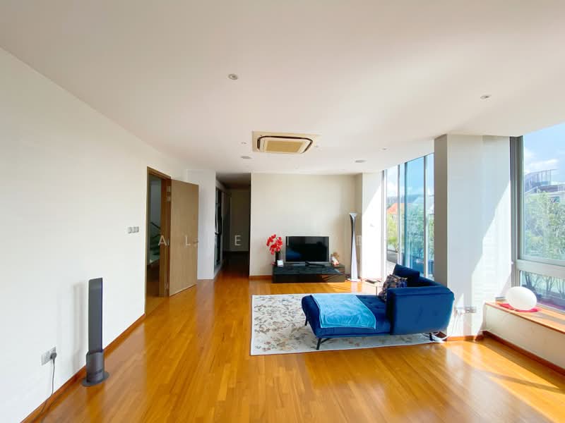 Jalan sindor, 2.5 STOREY MODERN DESIGN SEMI DETACH, 7 Bedrooms, 6,500 sqft, Semi-Detached House For Sale, by Albert Peh, 24479930 - PropertyGuru.com.sg