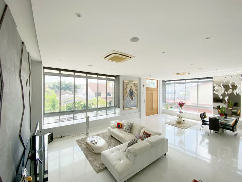 Jalan sindor, 2.5 STOREY MODERN DESIGN SEMI DETACH, 7 Bedrooms, 6,500 sqft, Semi-Detached House For Sale, by Albert Peh, 24479930 - PropertyGuru.com.sg