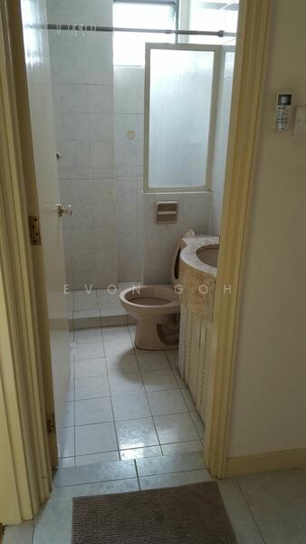 West Bay Condo, 54 West Coast Crescent, 3 Bedrooms, 1,345 sqft, Condominium For Rent, by Evon Goh, 24479987 - PropertyGuru.com.sg