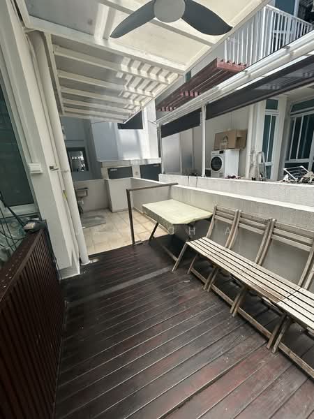 Luxe Ville Condominium For Sale at S$ 2,400,000 | PropertyGuru Singapore