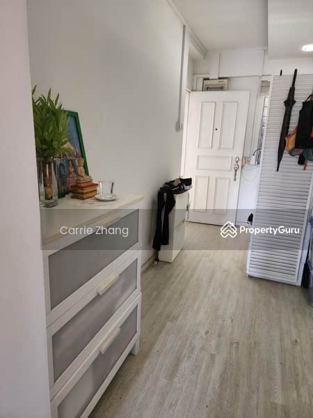 For Rent - 102 Henderson Crescent
