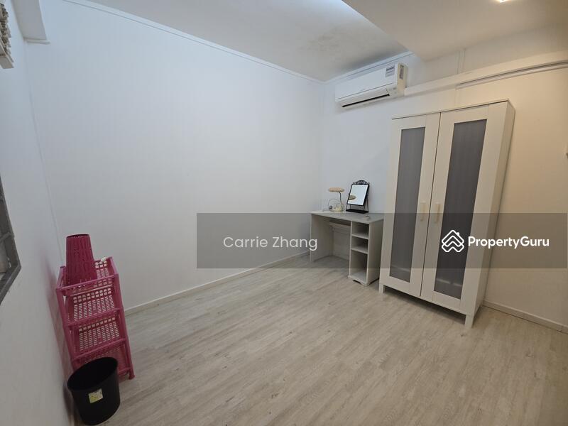 For Rent - 102 Henderson Crescent