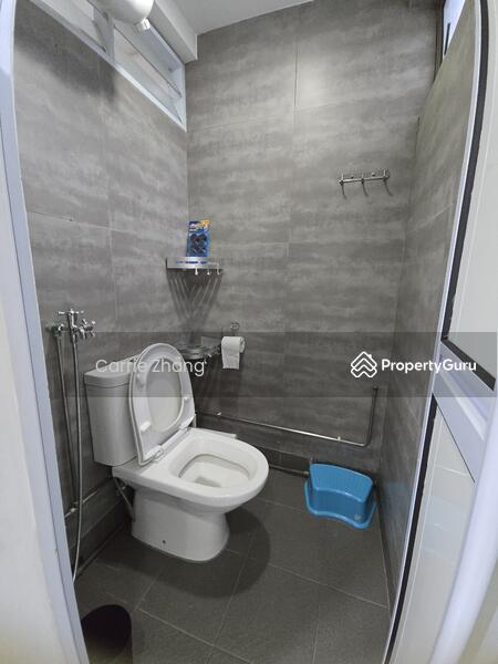For Rent - 102 Henderson Crescent