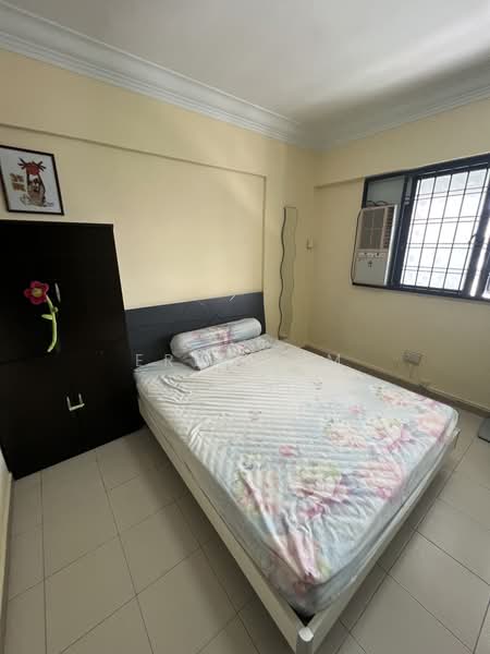 221 Bukit Batok East Avenue 3, 221 Bukit Batok East Avenue 3, Room Rental, 150 sqft, HDB Flat For Rent, by Eric Lim, 24482104 - PropertyGuru.com.sg
