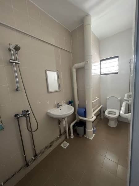 221 Bukit Batok East Avenue 3, 221 Bukit Batok East Avenue 3, Room Rental, 150 sqft, HDB Flat For Rent, by Eric Lim, 24482104 - PropertyGuru.com.sg