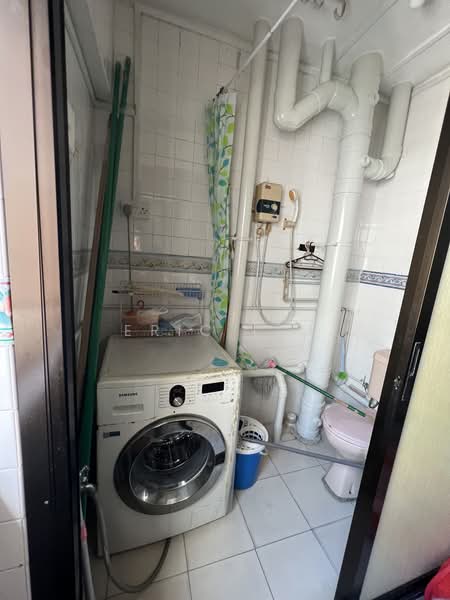 221 Bukit Batok East Avenue 3, 221 Bukit Batok East Avenue 3, Room Rental, 150 sqft, HDB Flat For Rent, by Eric Lim, 24482104 - PropertyGuru.com.sg