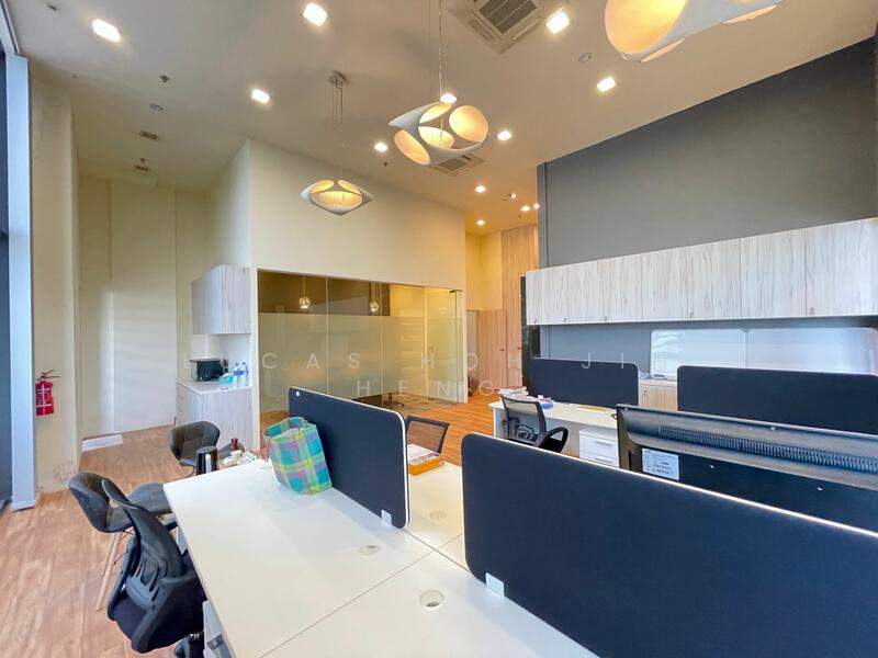Central-Link, 8 Jalan Kilang Barat, 1,087 sqft, Light Industrial (B1) For Sale, by Lucas Hoh Jin Heng, 24482452 - CommercialGuru.com.sg