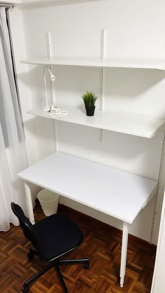 Central Green, 3 Jalan Membina, Room Rental, 100 sqft, Condominium For Rent, by Jeb Tan, 24483381 - PropertyGuru.com.sg