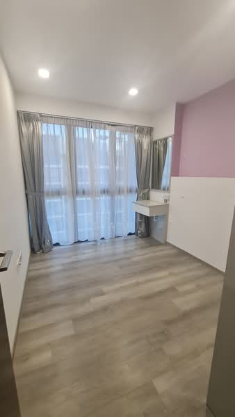 For Rent - Riverparc Residence