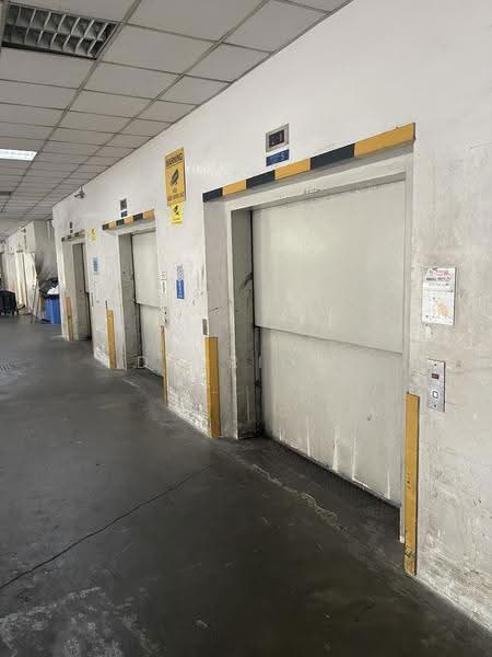 Pantech Business Hub, 196 Pandan Loop, Buona Vista / West Coast / Clementi New Town, 1,205 sqft, Factory / Workshop (B2) For Sale, by Darrio ., 24484146 - CommercialGuru.com.sg
