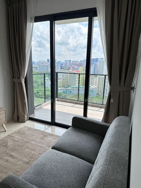 Avenue South Residence, 11 Silat Avenue, 2 Bedrooms, 689 sqft, Condominium For Rent, by Christopher Ng, 24484388 - PropertyGuru.com.sg