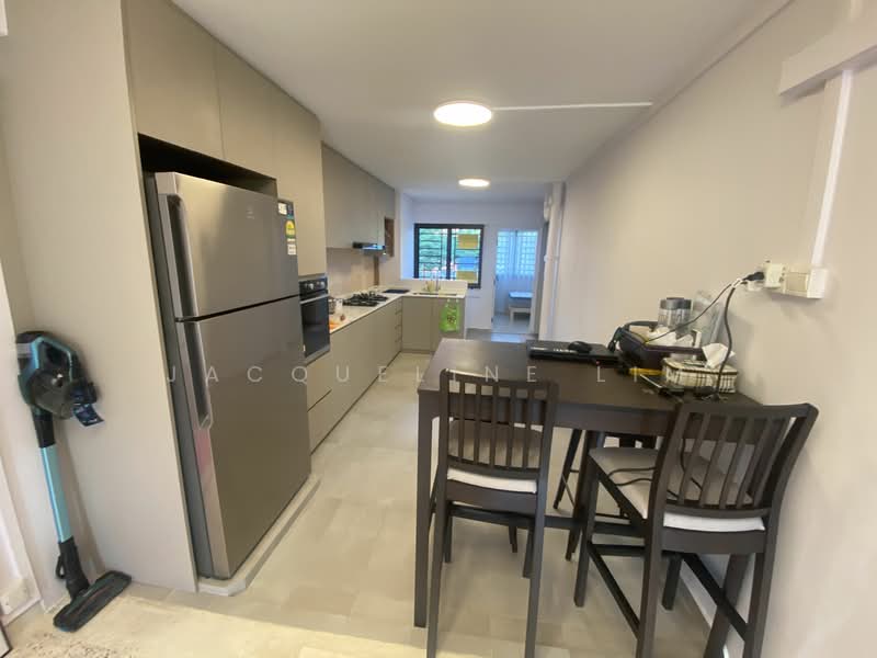 424 Ang Mo Kio Avenue 3, 424 Ang Mo Kio Avenue 3, Room Rental, 200 sqft, HDB Flat For Rent, by Jacqueline Lim, 24485589 - PropertyGuru.com.sg