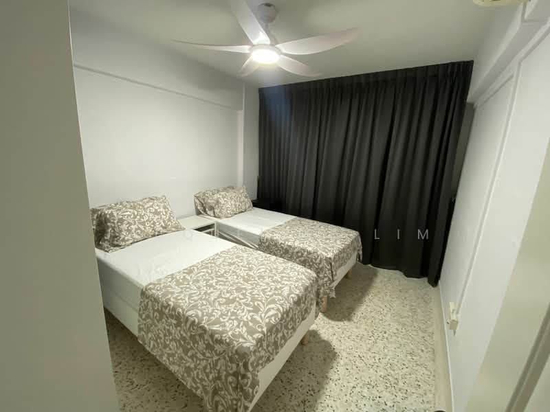 424 Ang Mo Kio Avenue 3, 424 Ang Mo Kio Avenue 3, Room Rental, 200 sqft, HDB Flat For Rent, by Jacqueline Lim, 24485589 - PropertyGuru.com.sg