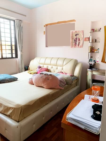 Pinevale, 2 Tampines Street 73, 3 Bedrooms, 1,292 sqft, Condominium For Sale, by Iris Ng, 24485963 - PropertyGuru.com.sg