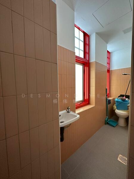 Tanjong Pagar/Chinatown/Keong Siak/Neil Road/Bukit Pasoh, , 650 sqft, Shop / Shophouse For Rent, by Desmond Yeo, 24487491 - CommercialGuru.com.sg