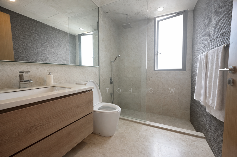 Seastrand, 1 Pasir Ris Link, 3 Bedrooms, 1,195 sqft, Condominium For Rent, by Alex Toh C W, 24487772 - PropertyGuru.com.sg