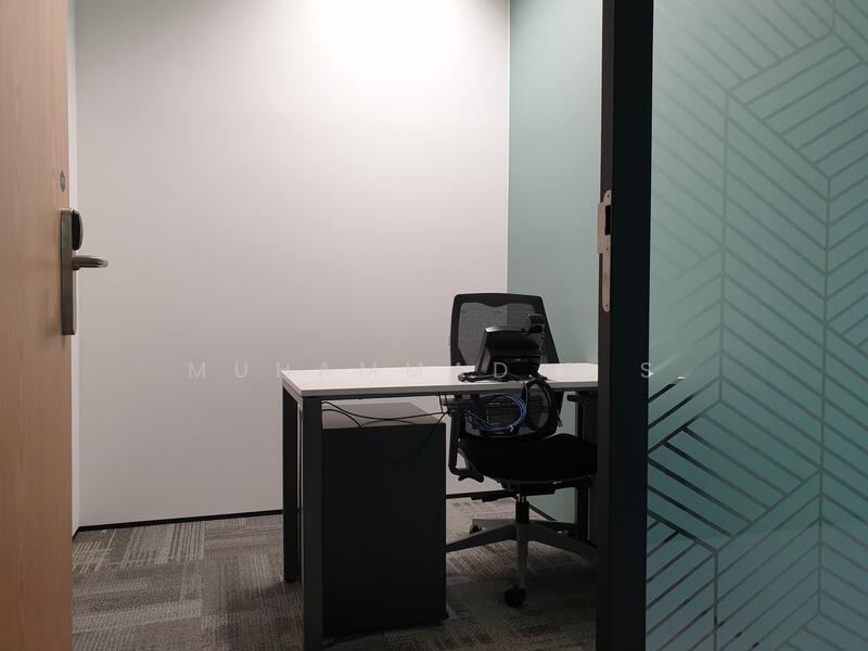 ❤️ LOW PRICE ❤️ 2~3 PAX SUITE NICELY FITTED SERVICED OFFICE IN PLQ NEAR MRT. ACT FAST!, 1 Paya Lebar Link, 80 sqft, Office For Rent, by Muhammad N S, 24487949 - CommercialGuru.com.sg
