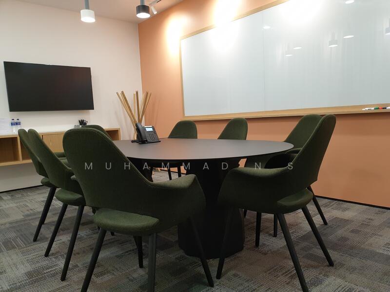 ❤️ LOW PRICE ❤️ 2~3 PAX SUITE NICELY FITTED SERVICED OFFICE IN PLQ NEAR MRT. ACT FAST!, 1 Paya Lebar Link, 80 sqft, Office For Rent, by Muhammad N S, 24487949 - CommercialGuru.com.sg