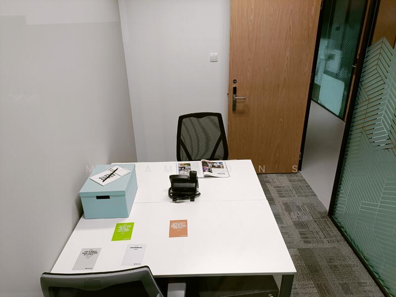 ❤️ LOW PRICE ❤️ 2~3 PAX SUITE NICELY FITTED SERVICED OFFICE IN PLQ NEAR MRT. ACT FAST!, 1 Paya Lebar Link, 80 sqft, Office For Rent, by Muhammad N S, 24487949 - CommercialGuru.com.sg