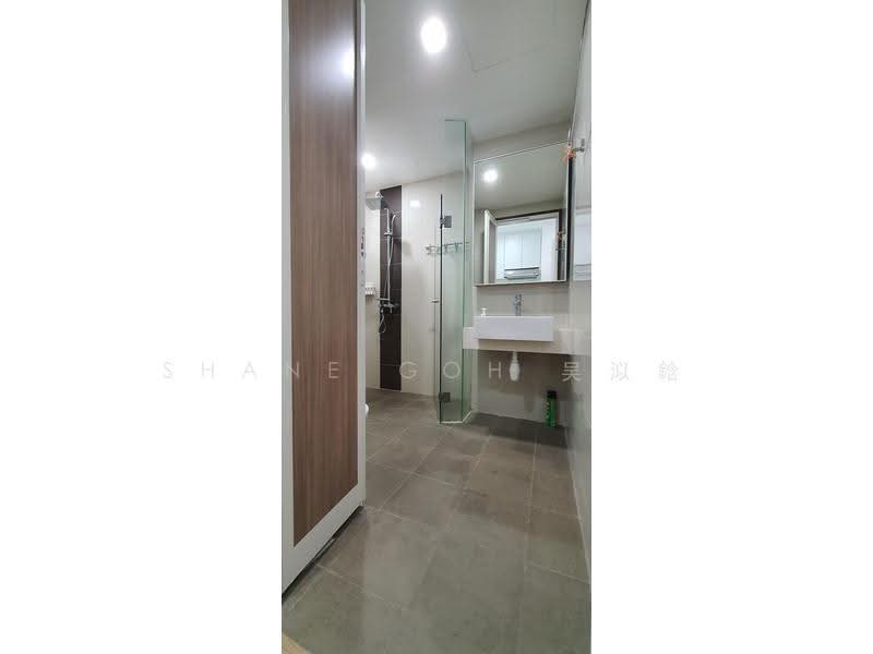 Watercolours, 23 Pasir Ris Link, Pasir Ris / Tampines, Studio, 250 sqft, Executive Condominium For Rent, by Shane Goh 吴泤鋡, 24489502 - Bathroom - PropertyGuru.com.sg