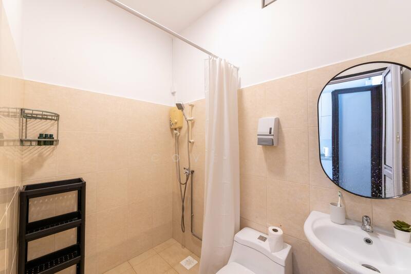 Black room - detached bathroom