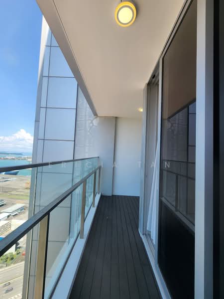 Eon Shenton, 70 Shenton Way, 2 Bedrooms, 538 sqft, Condominium For Rent, by Ericia Tan, 24490660 - Balcony accessible via Living Room and Common Bedroom - PropertyGuru.com.sg