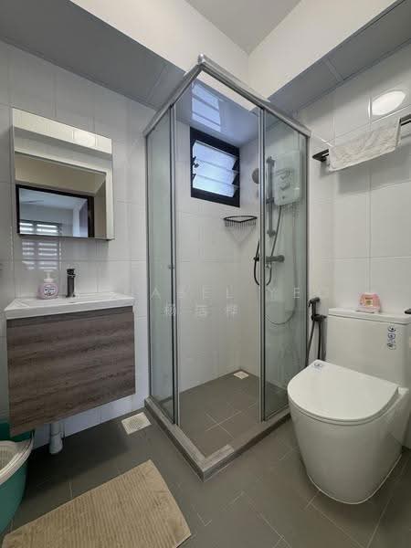 30 Ghim Moh Link, 30 Ghim Moh Link, Tanglin / Holland / Bukit Timah, 1 Bedroom, 120 sqft, HDB Flat For Rent, by Annabel Yeo 杨洁桦, 24490740 - Bathroom - PropertyGuru.com.sg