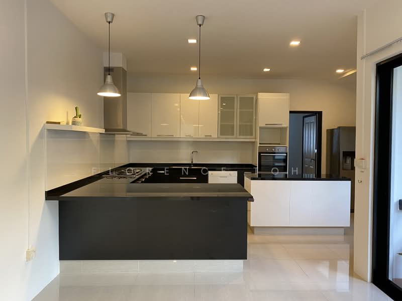 Clacton road, Clacton road, 5 Bedrooms, 4,800 sqft, Semi-Detached House For Rent, by Florence Toh, 24491012 - PropertyGuru.com.sg