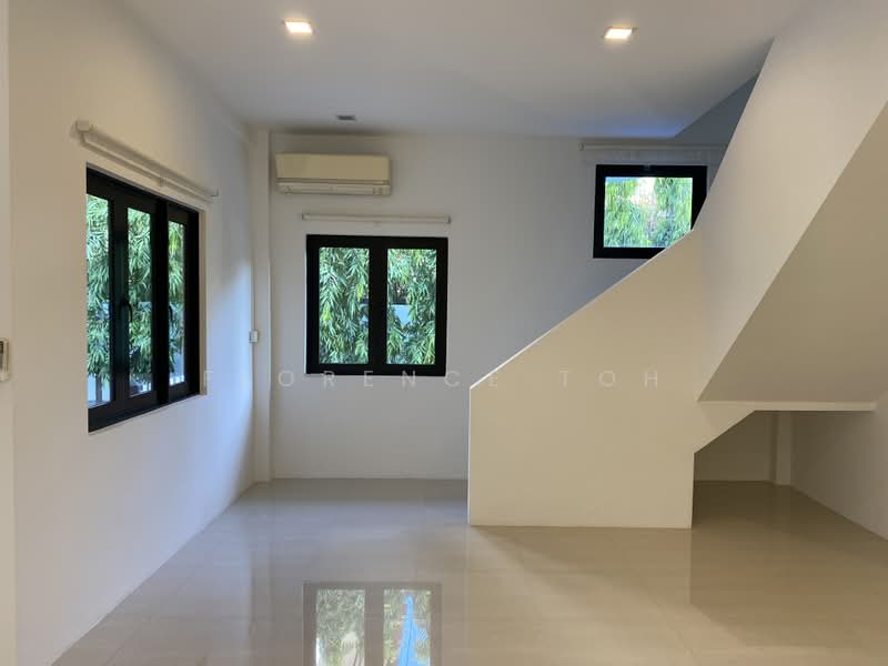 Clacton road, Clacton road, 5 Bedrooms, 4,800 sqft, Semi-Detached House For Rent, by Florence Toh, 24491012 - PropertyGuru.com.sg