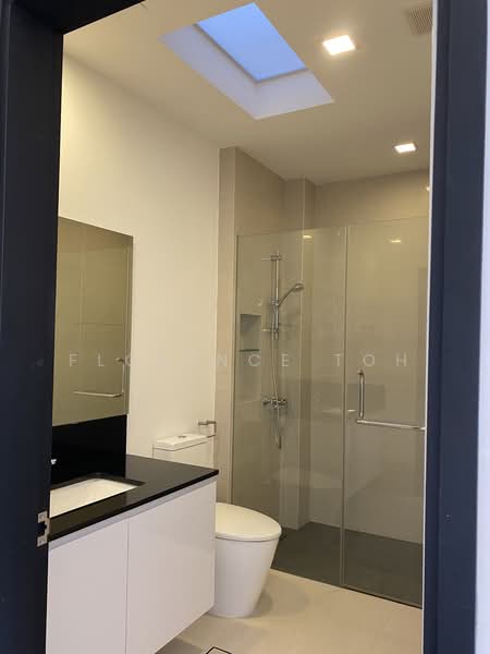 Clacton road, Clacton road, 5 Bedrooms, 4,800 sqft, Semi-Detached House For Rent, by Florence Toh, 24491012 - PropertyGuru.com.sg