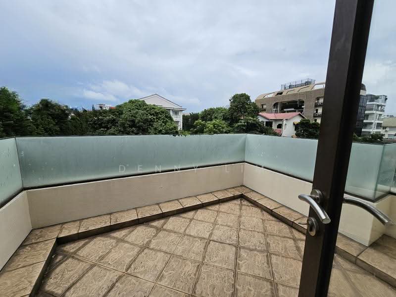 ⭐WELL RENOVATED⭐ YOU WONT BE DISSAPOINTED (9693-8899 发发久久), 159 JOO CHIAT TERRACE. 3 STOREY CORNER TERRACE, East Coast / Marine Parade, 6 Bedrooms, 4,500 sqft, Corner Terrace For Rent, by Denny Lim, 24492198 - PropertyGuru.com.sg