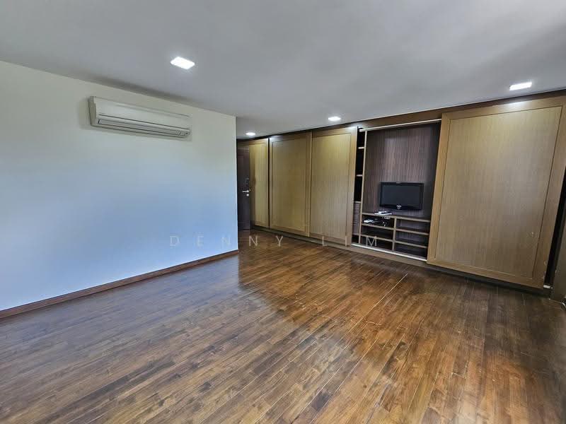 ⭐WELL RENOVATED⭐ YOU WONT BE DISSAPOINTED (9693-8899 发发久久), 159 JOO CHIAT TERRACE. 3 STOREY CORNER TERRACE, East Coast / Marine Parade, 6 Bedrooms, 4,500 sqft, Corner Terrace For Rent, by Denny Lim, 24492198 - PropertyGuru.com.sg