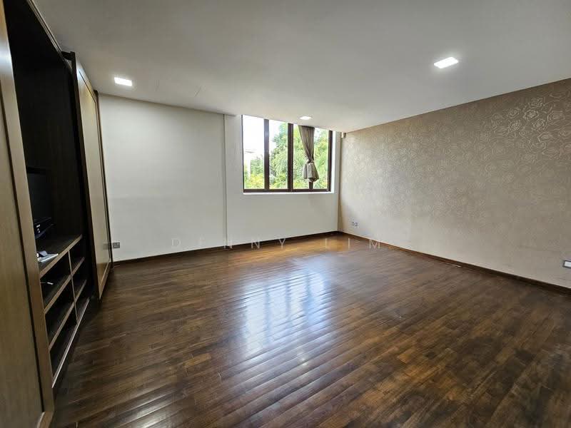 ⭐WELL RENOVATED⭐ YOU WONT BE DISSAPOINTED (9693-8899 发发久久), 159 JOO CHIAT TERRACE. 3 STOREY CORNER TERRACE, East Coast / Marine Parade, 6 Bedrooms, 4,500 sqft, Corner Terrace For Rent, by Denny Lim, 24492198 - PropertyGuru.com.sg